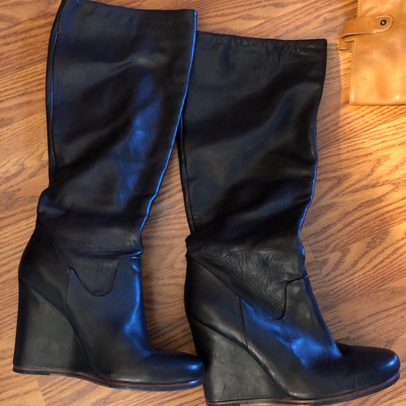 Dolce Vita Shoes - Dolce Vita Black leather wedge boots